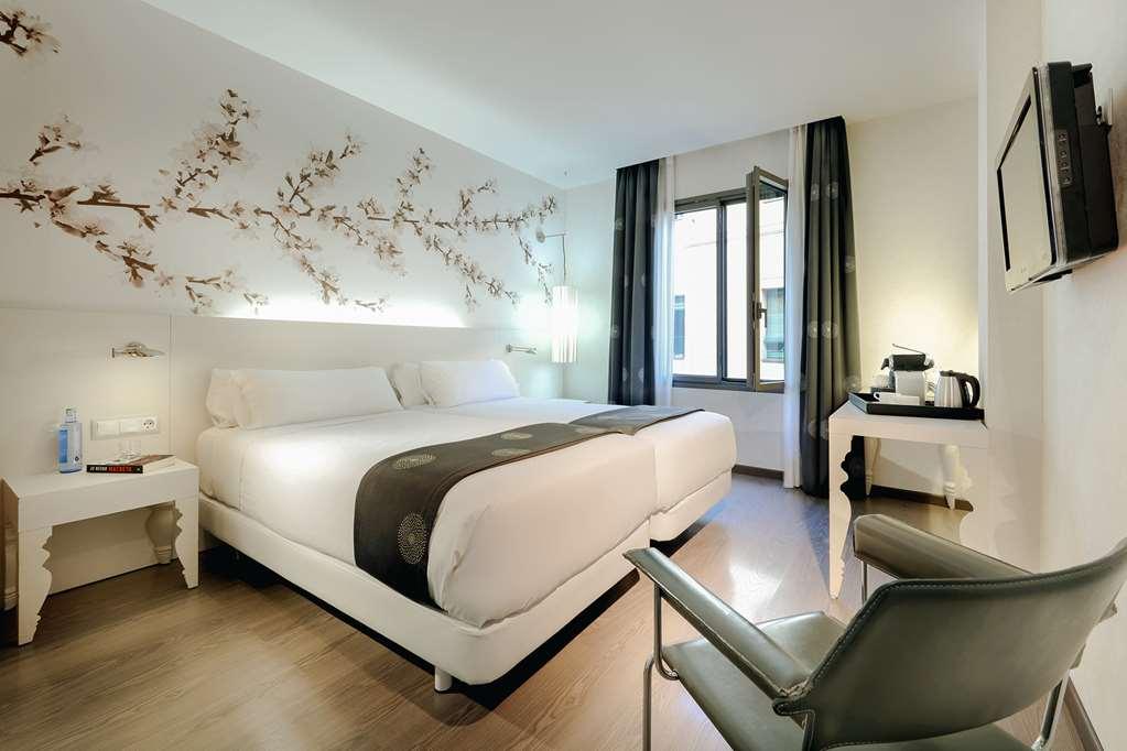 Catalonia La Boqueria Hotel Barcelona Room photo