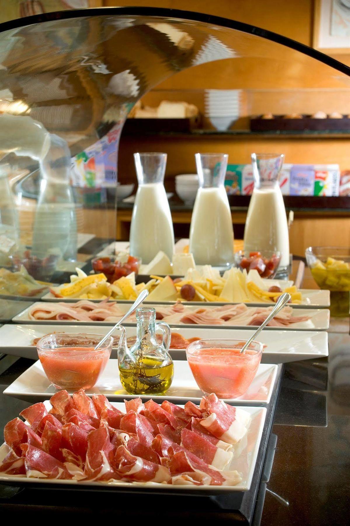 Catalonia La Boqueria Hotel Barcelona Exterior photo